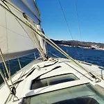 Bed And Boat Holiday Botel *