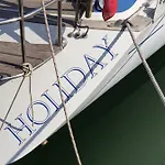 Bed And Boat Holiday Botel La Spezia