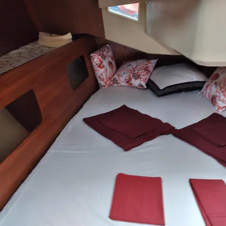 Bed And Boat Holiday * ラ・スペツィア