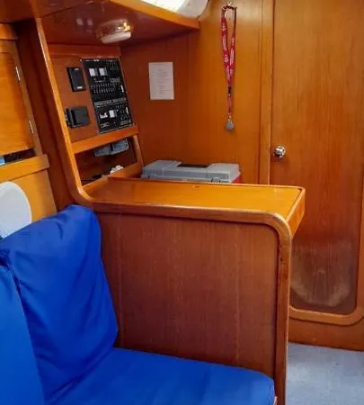 Bed And Boat Holiday