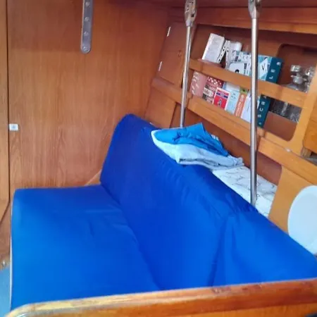 Bed And Boat Holiday * La Spezia