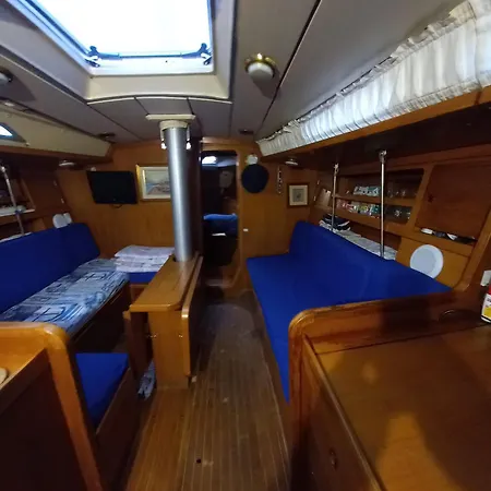 船上ホテル Bed And Boat Holiday *