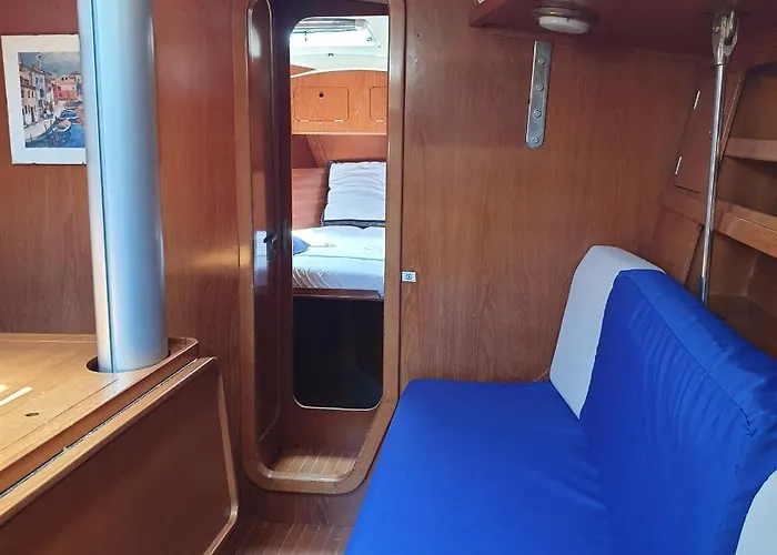 Hotel en barco Bed And Boat Holiday