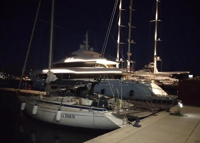 Hotel en barco Bed And Boat Holiday