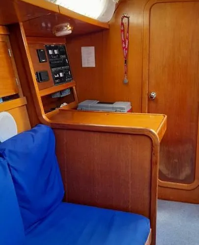 Bed And Boat Holiday