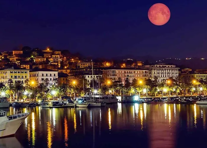 Bed And Boat Holiday Hotel en barco